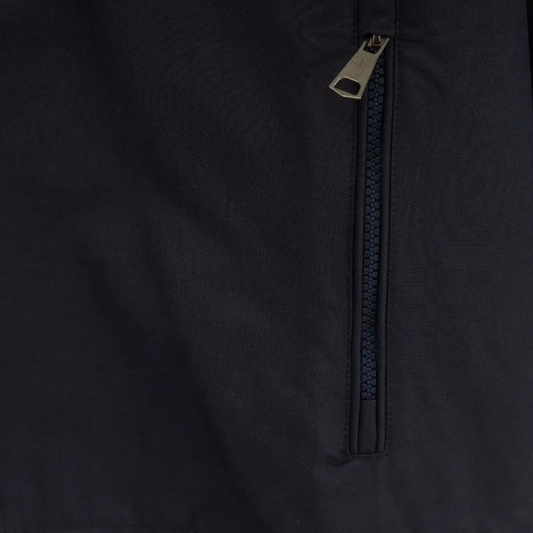 P520 top version (different currencies) You can scan the QR code to enter the official website. Style: Ralph Lauren POLO Ralph Lauren original molded small label embroidery outdoor old money style waterproof jacket. Color: Picture color Size: S-XL Fabric: Woven Accessories: Full set of customized accessories No gender distinction, same style for men and women
